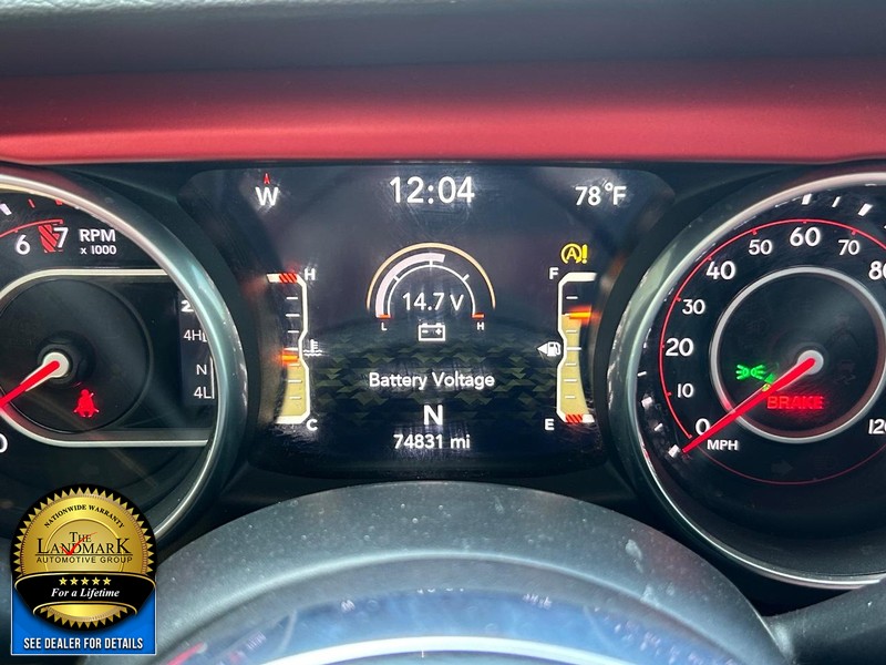 Jeep Wrangler Unlimited Vehicle Full-screen Gallery Image 12