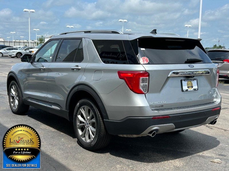 Ford Explorer Vehicle Full-screen Gallery Image 6