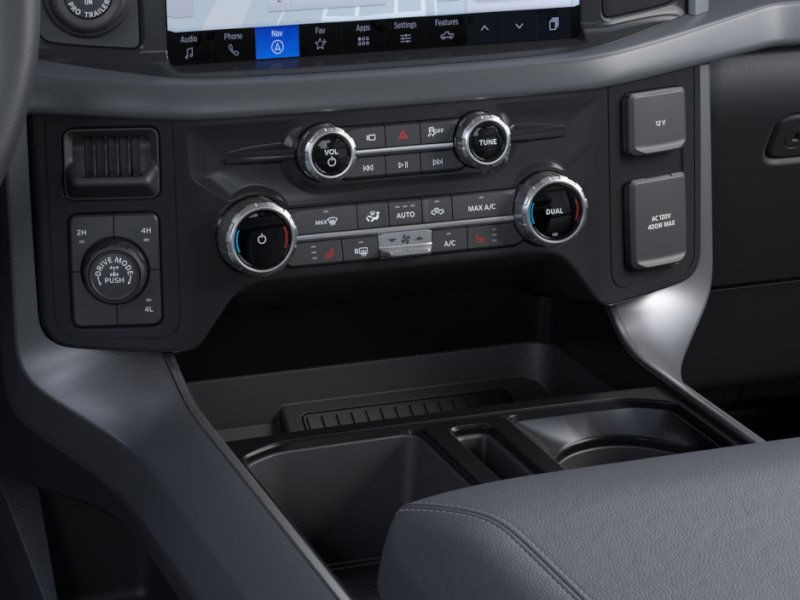 Ford W3L Vehicle Full-screen Gallery Image 15