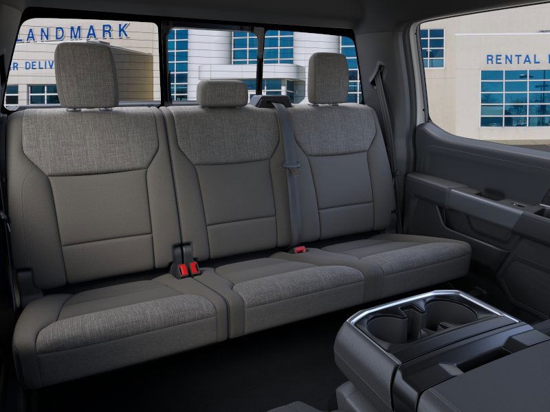 Ford F-150 Vehicle Full-screen Gallery Image 11