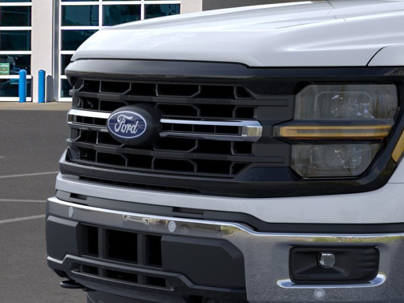 Ford F-150 Vehicle Full-screen Gallery Image 17
