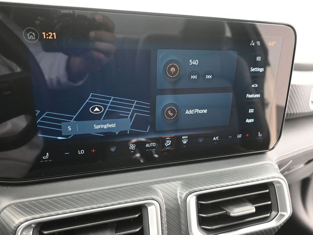 Ford Mustang Vehicle Full-screen Gallery Image 12