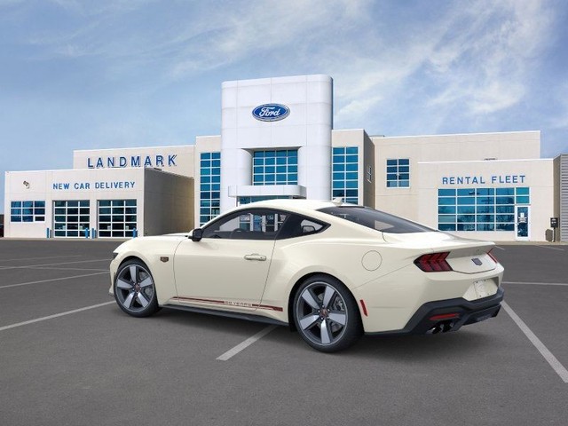 Ford Mustang Vehicle Full-screen Gallery Image 4