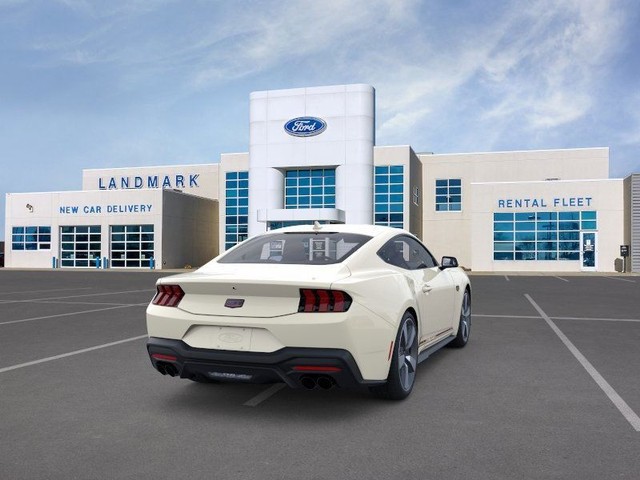 Ford Mustang Vehicle Full-screen Gallery Image 8