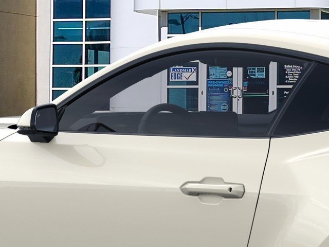 Ford Mustang Vehicle Full-screen Gallery Image 20