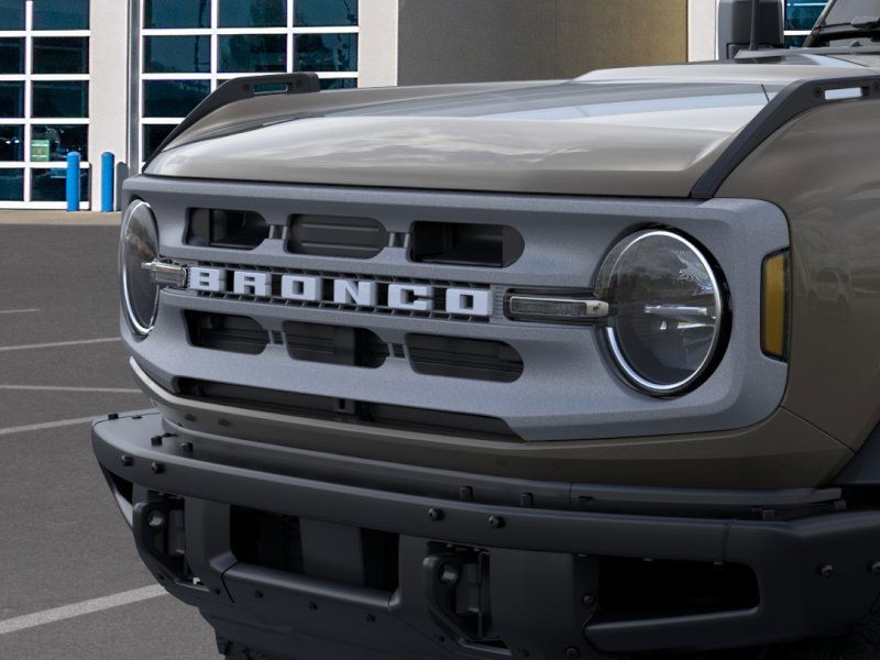 Ford Bronco Vehicle Full-screen Gallery Image 19