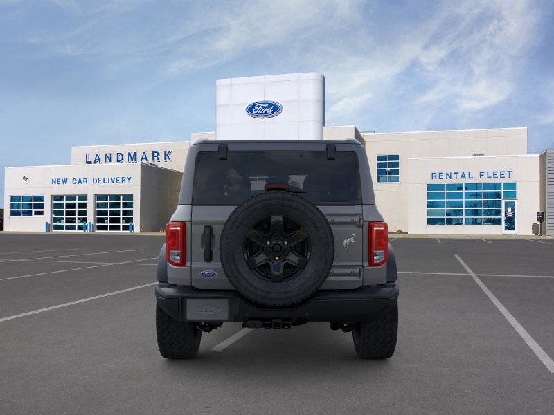 Ford Bronco Vehicle Full-screen Gallery Image 5