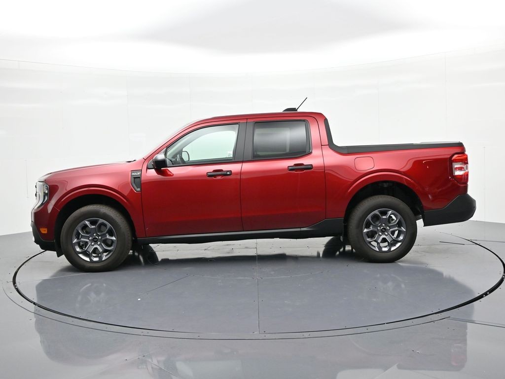 Ford Maverick Vehicle Full-screen Gallery Image 9