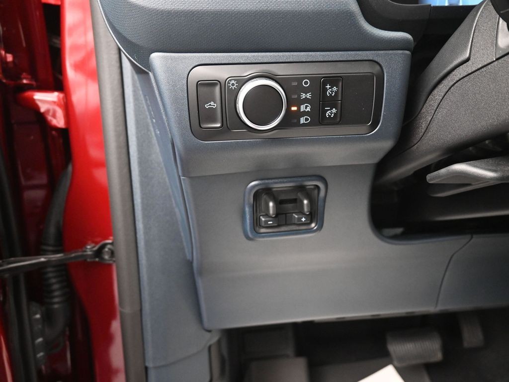 Ford Maverick Vehicle Full-screen Gallery Image 12