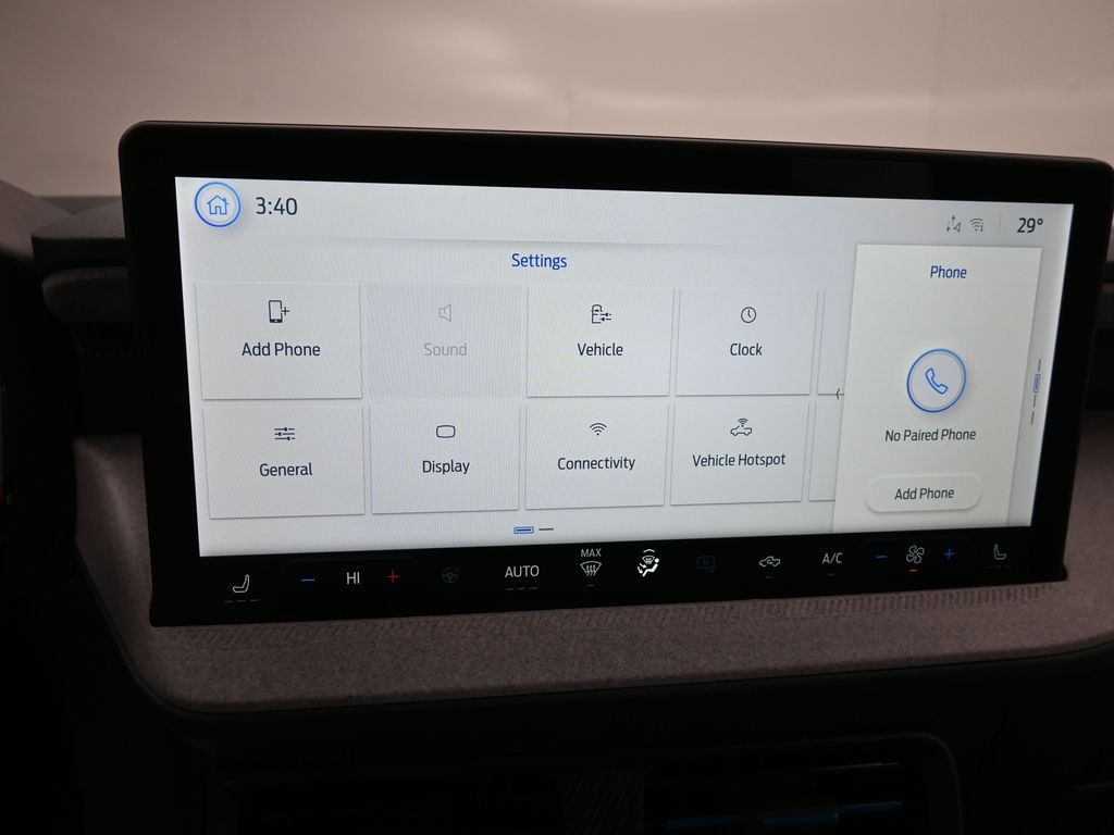 Ford Maverick Vehicle Full-screen Gallery Image 14