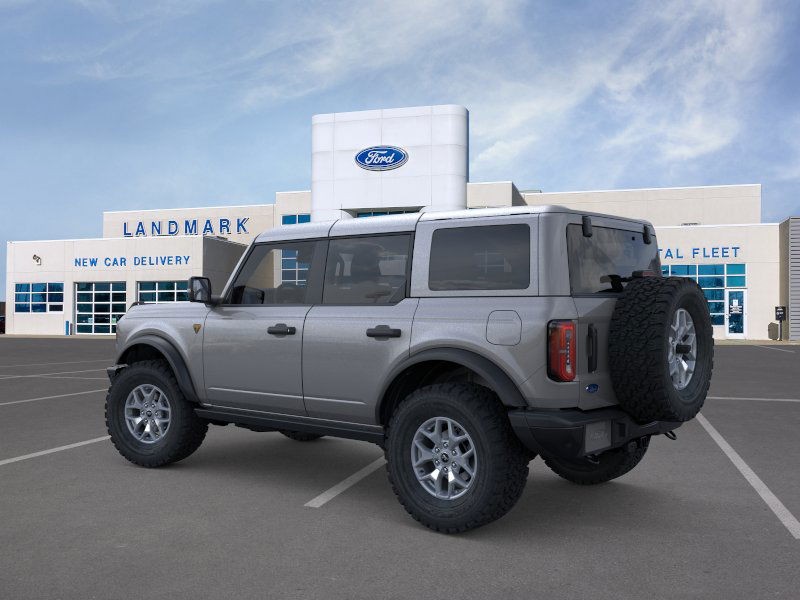 Ford Bronco Vehicle Full-screen Gallery Image 4