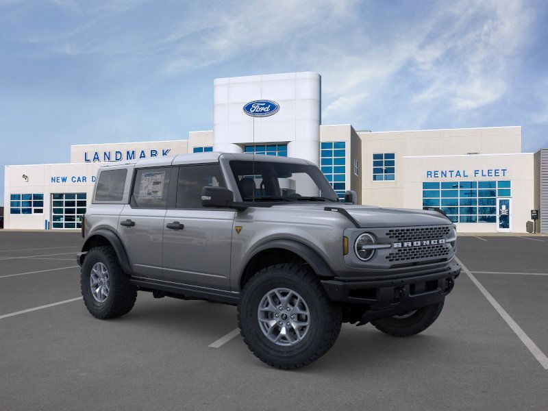 Ford Bronco Vehicle Full-screen Gallery Image 7
