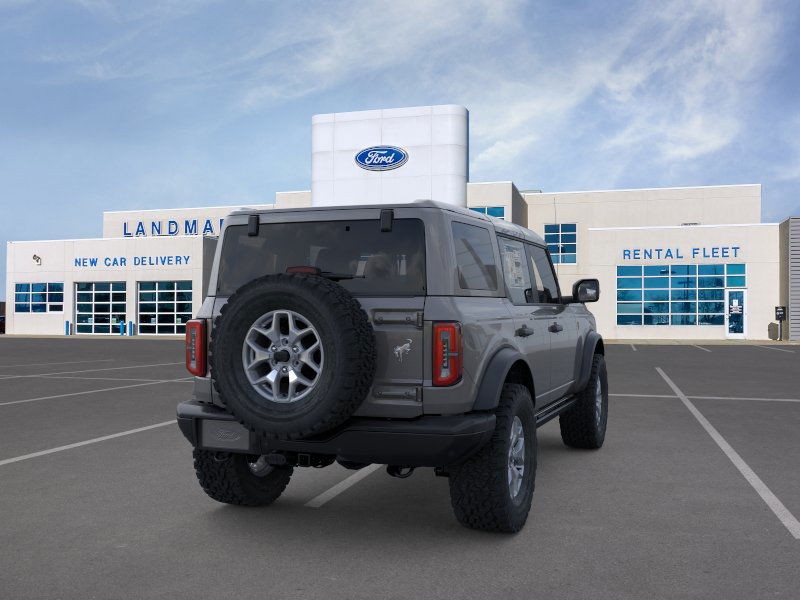 Ford Bronco Vehicle Full-screen Gallery Image 8