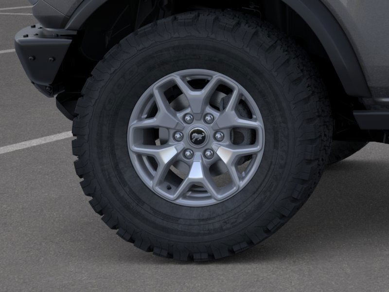 Ford Bronco Vehicle Full-screen Gallery Image 21