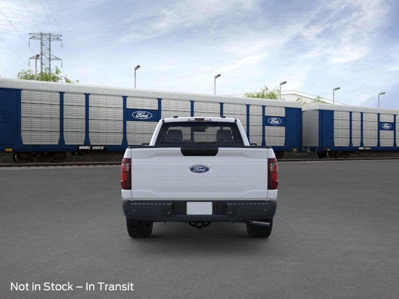 Ford F-150 Vehicle Full-screen Gallery Image 5