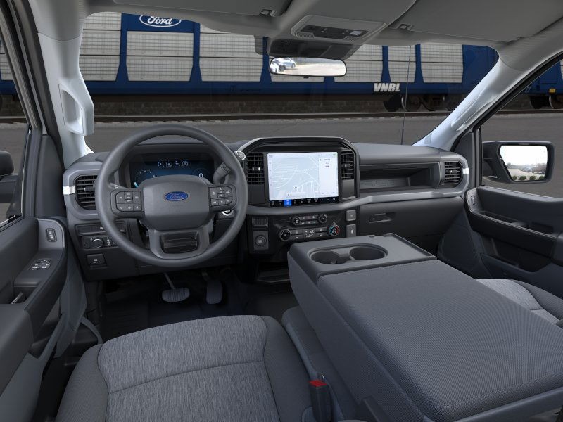 Ford F-150 Vehicle Full-screen Gallery Image 9