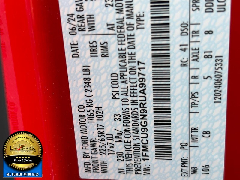 Ford Escape Vehicle Full-screen Gallery Image 21