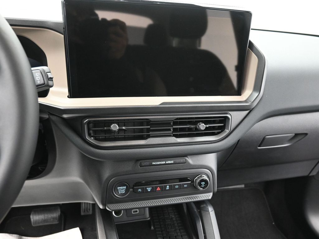 Ford Bronco Sport Vehicle Full-screen Gallery Image 13