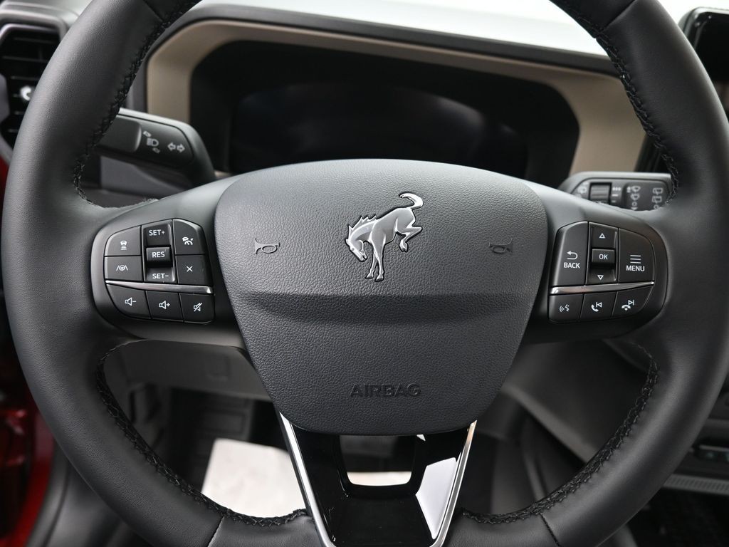 Ford Bronco Sport Vehicle Full-screen Gallery Image 14