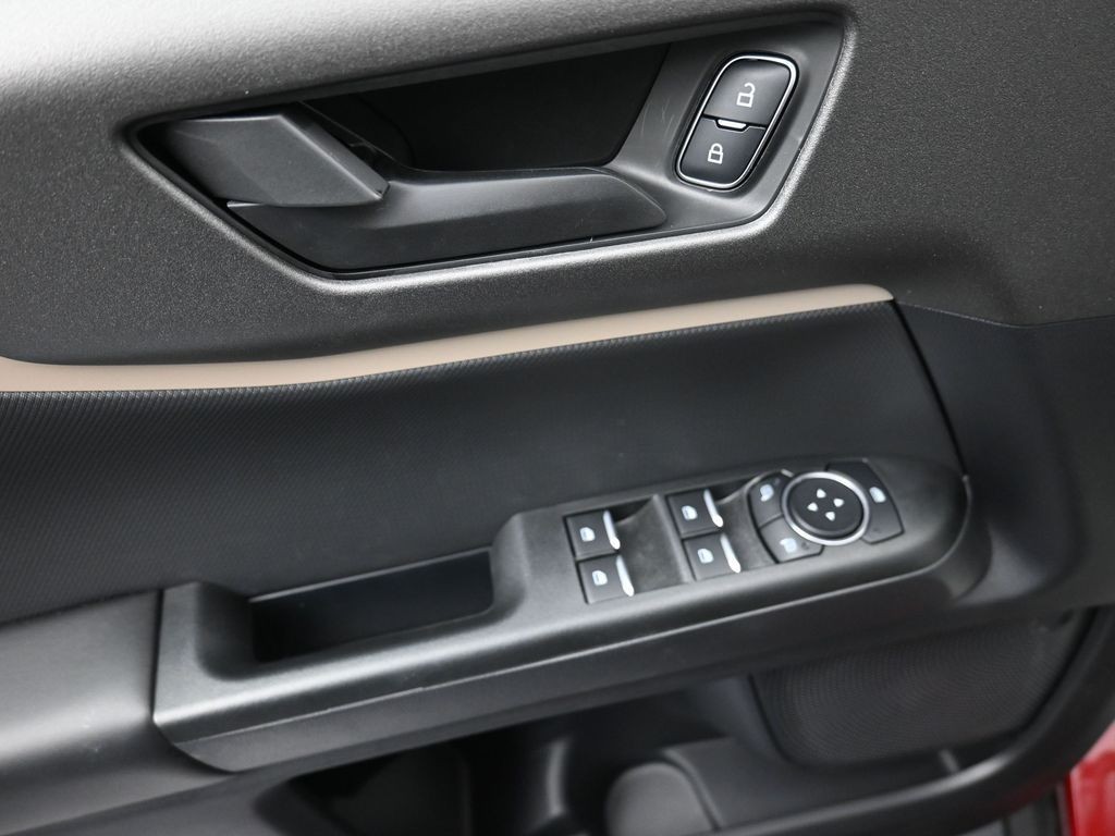 Ford Bronco Sport Vehicle Full-screen Gallery Image 16