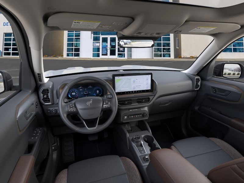 Ford Bronco Sport Vehicle Full-screen Gallery Image 9