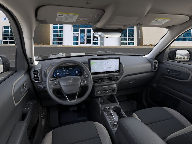 Ford Bronco Sport Vehicle Full-screen Gallery Image 9