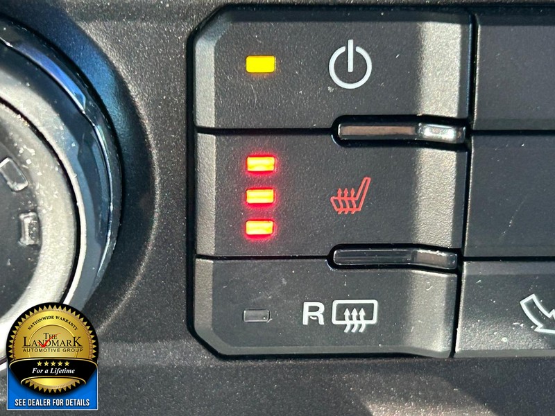 Ford F-150 Vehicle Full-screen Gallery Image 14