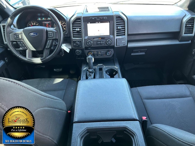 Ford F-150 Vehicle Full-screen Gallery Image 17