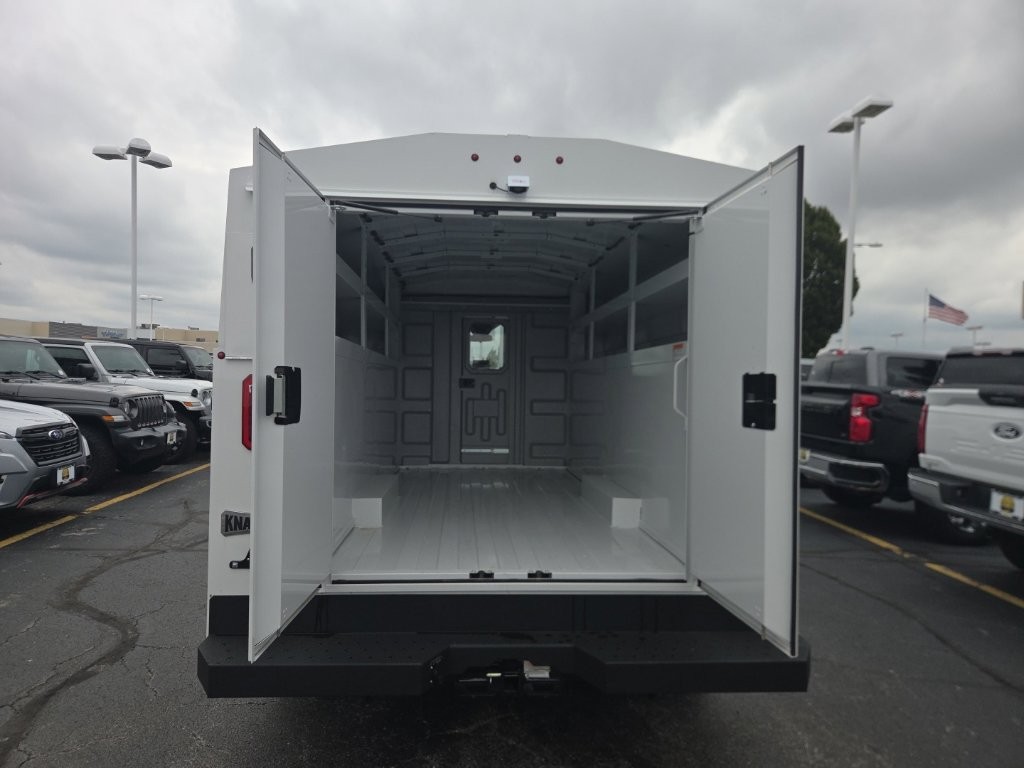 Ford Transit Cutaway Vehicle Full-screen Gallery Image 6