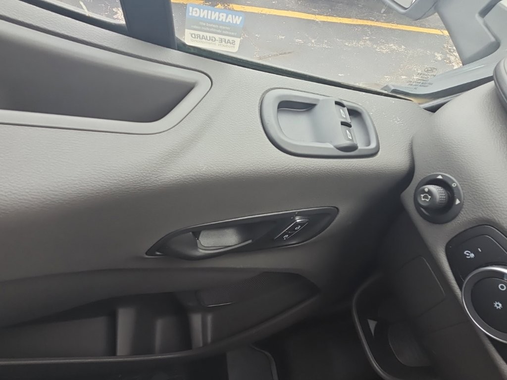 Ford Transit Cutaway Vehicle Full-screen Gallery Image 10