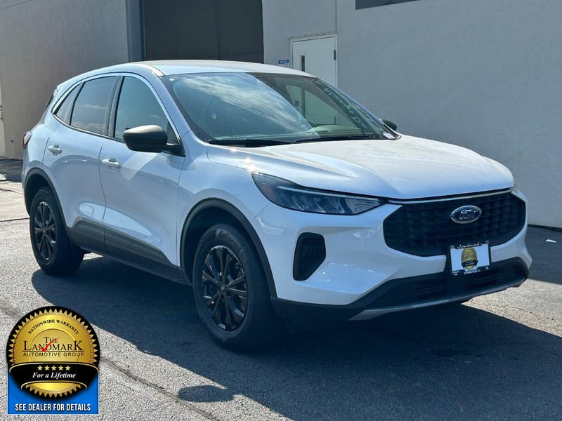 Ford Escape Vehicle Full-screen Gallery Image 2