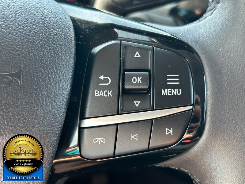 Ford Escape Vehicle Full-screen Gallery Image 11