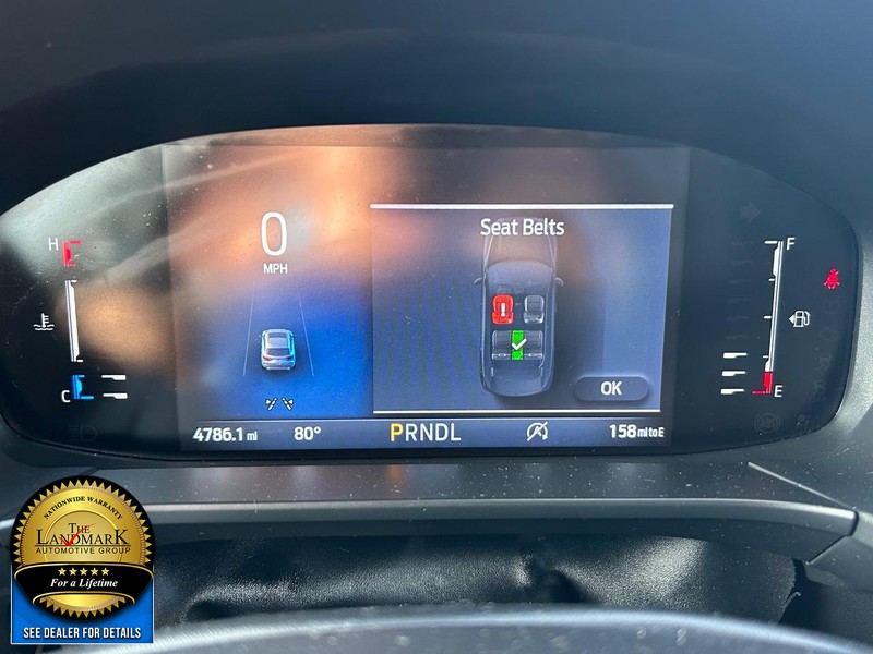 Ford Escape Vehicle Full-screen Gallery Image 12