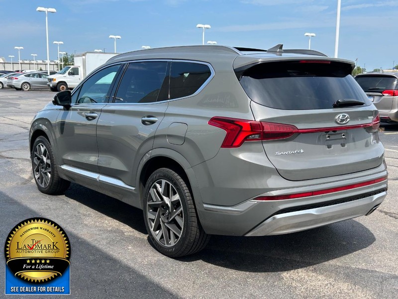 Hyundai Santa Fe Vehicle Full-screen Gallery Image 6