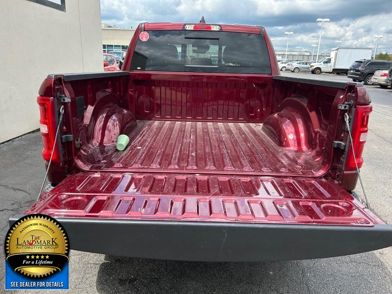 Ram 1500 Vehicle Full-screen Gallery Image 20