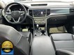 2021 Volkswagen Atlas 2021.5 3.6L V6 SE w/Technology R-Line thumbnail image 17