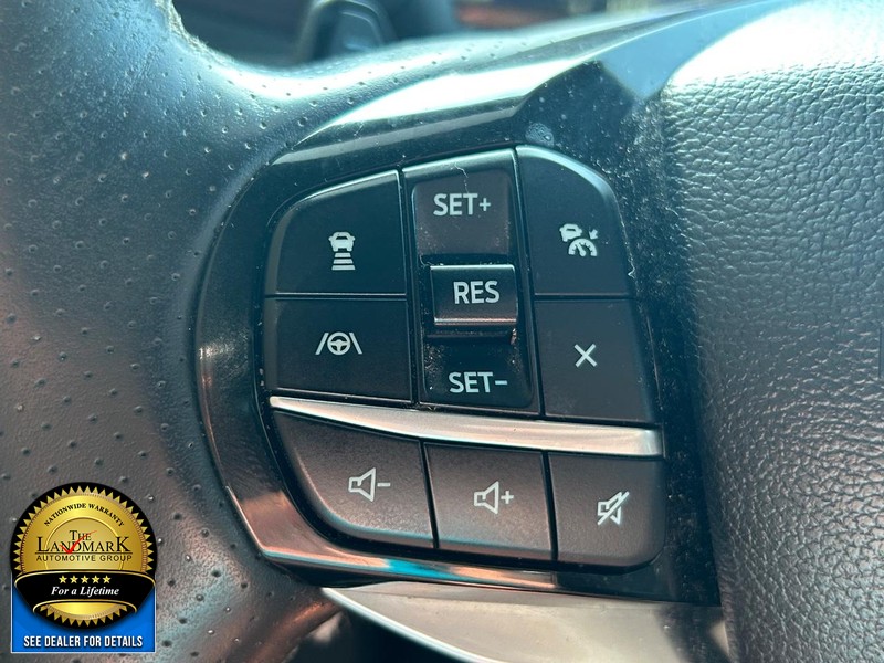 Ford Explorer Vehicle Full-screen Gallery Image 10