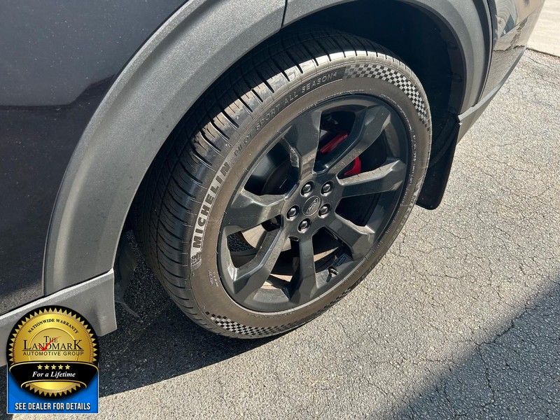 Ford Explorer Vehicle Full-screen Gallery Image 23