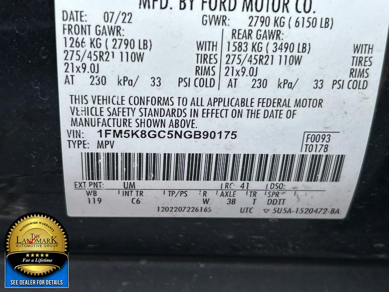 Ford Explorer Vehicle Full-screen Gallery Image 24