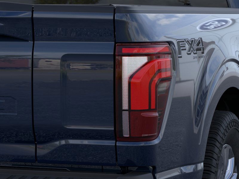 Ford F-150 Vehicle Full-screen Gallery Image 21