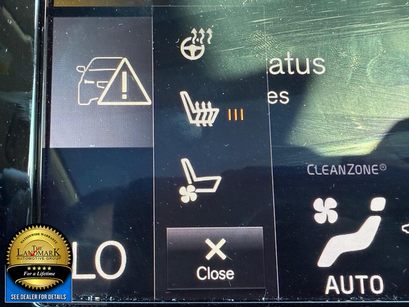 Volvo XC90 Vehicle Full-screen Gallery Image 14