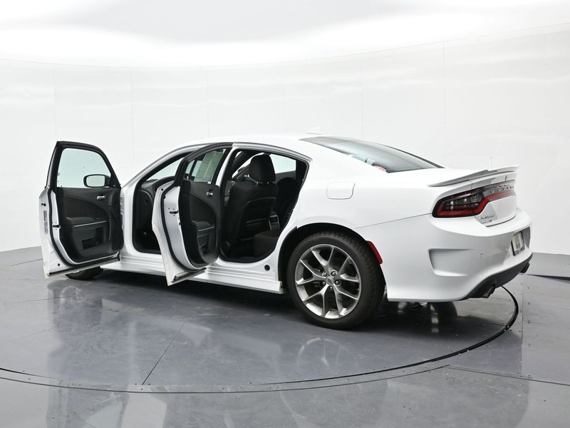 Dodge Charger Vehicle Full-screen Gallery Image 22