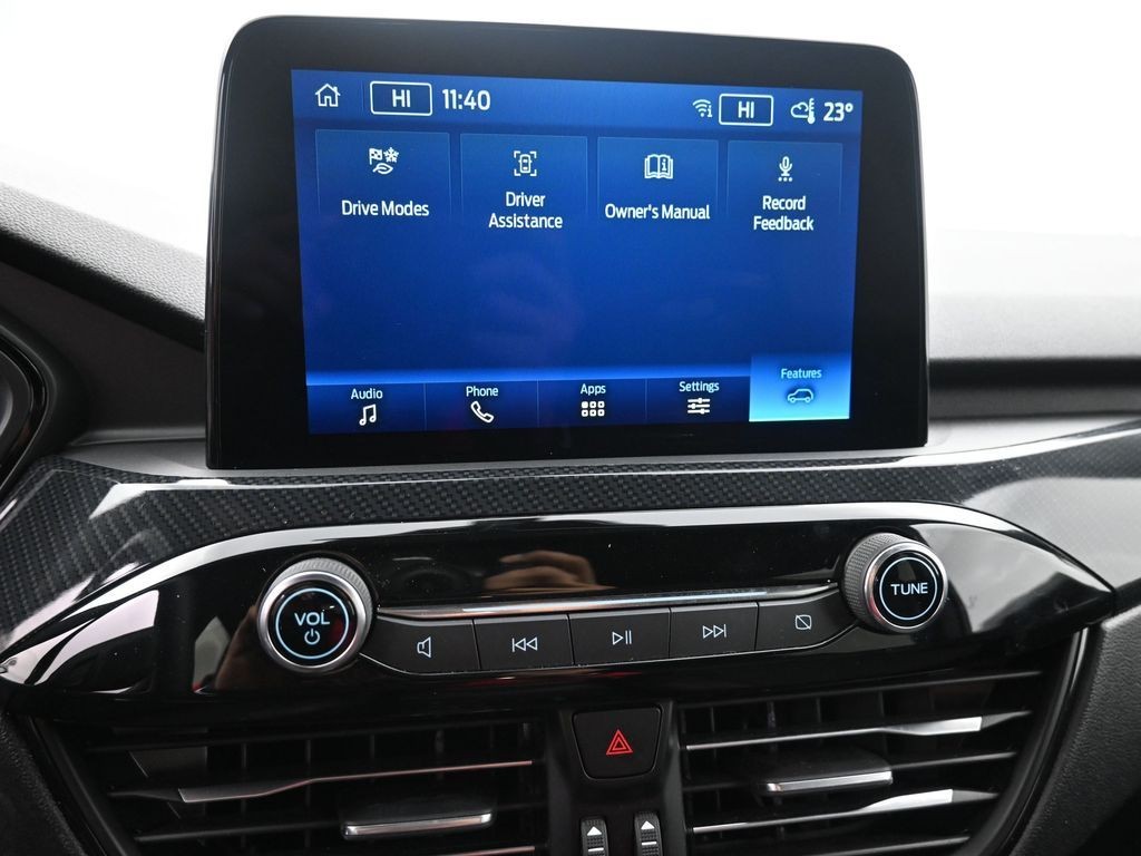 Ford Escape Vehicle Full-screen Gallery Image 12