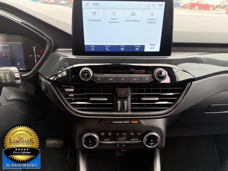 Ford Escape Vehicle Full-screen Gallery Image 17