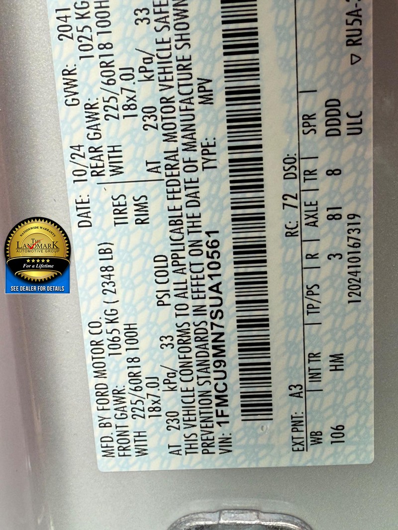 Ford Escape Vehicle Full-screen Gallery Image 20