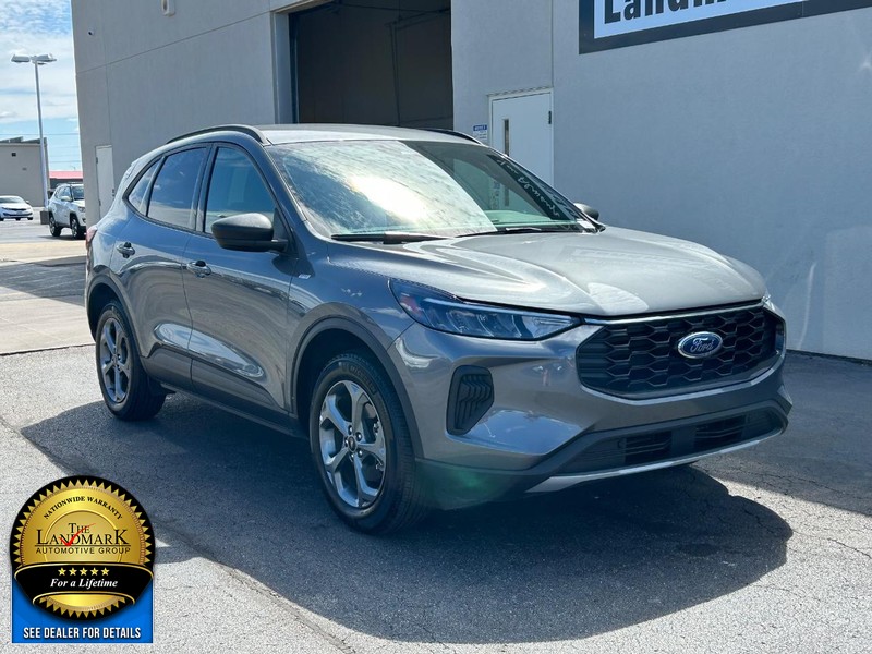 Ford Escape Vehicle Full-screen Gallery Image 2