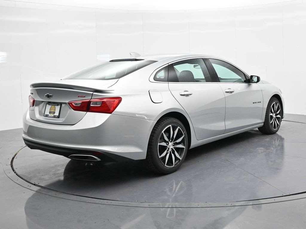 Chevrolet Malibu Vehicle Full-screen Gallery Image 06