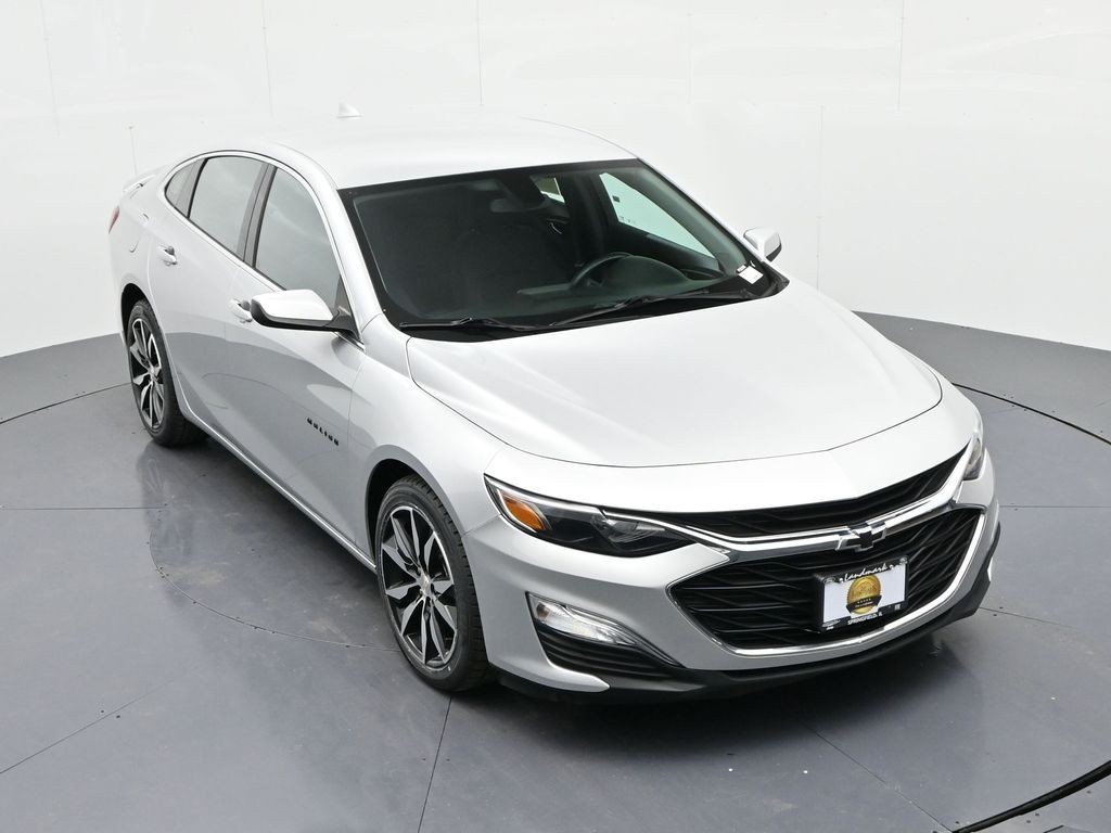 Chevrolet Malibu Vehicle Full-screen Gallery Image 14