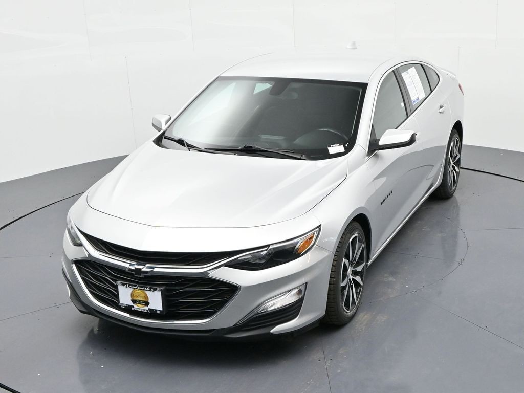 Chevrolet Malibu Vehicle Full-screen Gallery Image 16