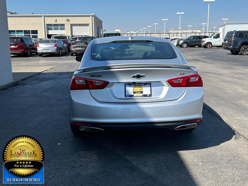 Chevrolet Malibu Vehicle Full-screen Gallery Image 7